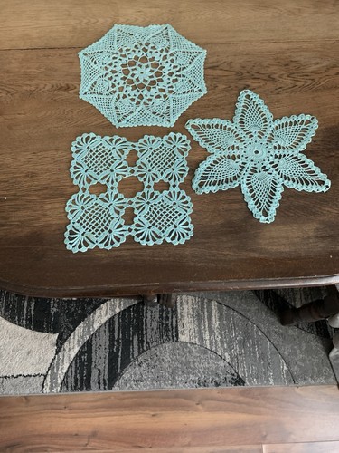 Set blue crochet doilies - 3,