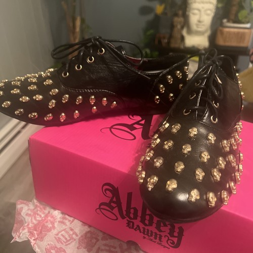 Nib abbey dawn avril - by,