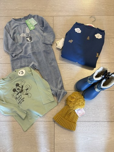 Boys clothes bundle age 24 - clothes,