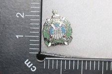 BRITISH ARMY KOSB SCOTTISH BORDERERS METAL ENAMEL LAPEL / HAT  CAP PIN BADGE