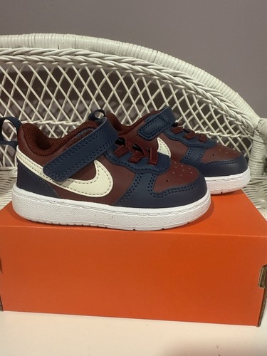 Nike court borough - court,