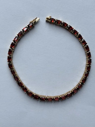 9ct hallmarked garnet tennis - 9ct,