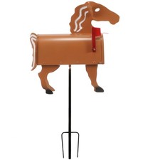  Cute Garden Horse Shaped Post