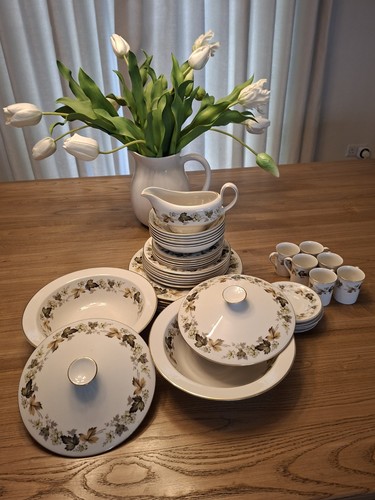 Royal doulton larchmont 41 - larchmont,