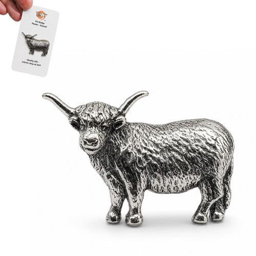 Highland cow pin badge - badge, english