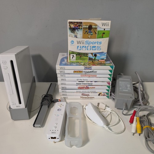 Nintendo wii white console - wii,