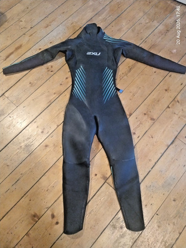 2xu propel wetsuit - 1, size
