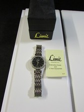 *LOOK* Stunning NEW in Box