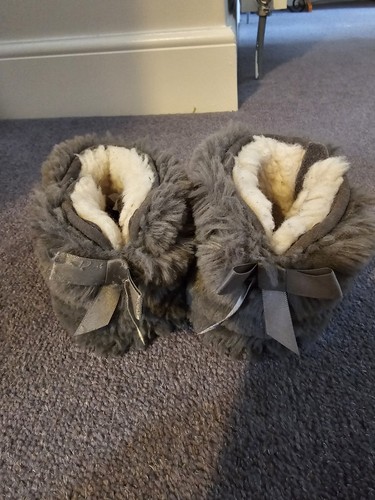 Children ugg slippers - slippers,