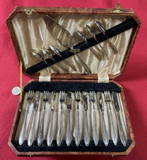 Vintage EPNS Pastry Cake Cutlery Forks Slice etc  Rd No 774375 c1932
