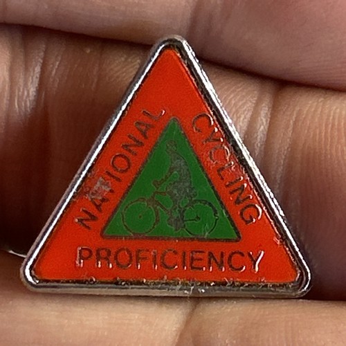 Note condition metal - condition, badge