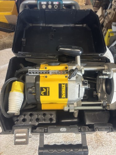 Dewalt router - dewalt,