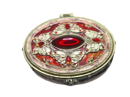 Vintage butterfly trinket box - vintage,