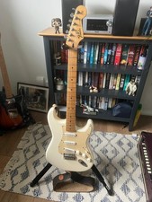 Fender Stratocaster HSS – Arctic White (Mexican, 2013)