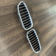 BMW 5 SERIES F10 F11 CHROME KIDNEY GRILLES genuine LEFT & RIGHT PAIR