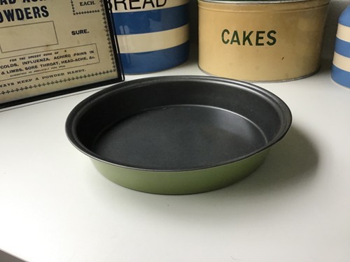 Olive green vintage pie tin - green,