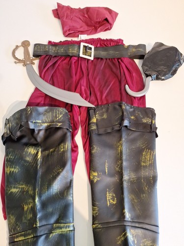 Adult pirate captain hook - pirate,