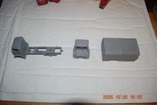 1/50 / 1/43 MILITARY BEDFORD  QL  COVERED WAGON PARTS & BEDFORD OX CAB .