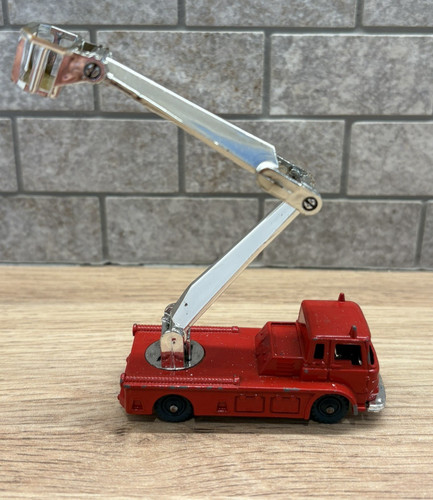 Husky simon snorkel fire truck - husky,