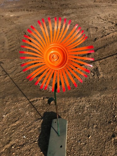 All metal orange - /red, flower