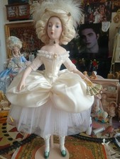 Exquisitely Dressed 🌹Marie