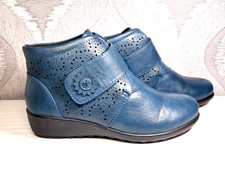 Cotton Traders Women's Faux