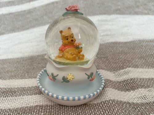 Snowglobe winnie disney - snowglobe,