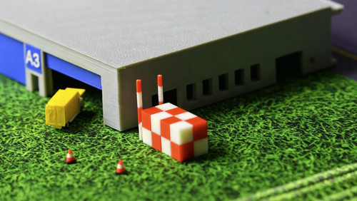 400 scale airport ils - airport,