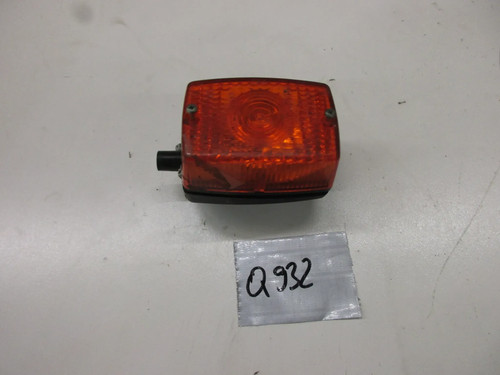 Rear turn signal q932 - rear,
