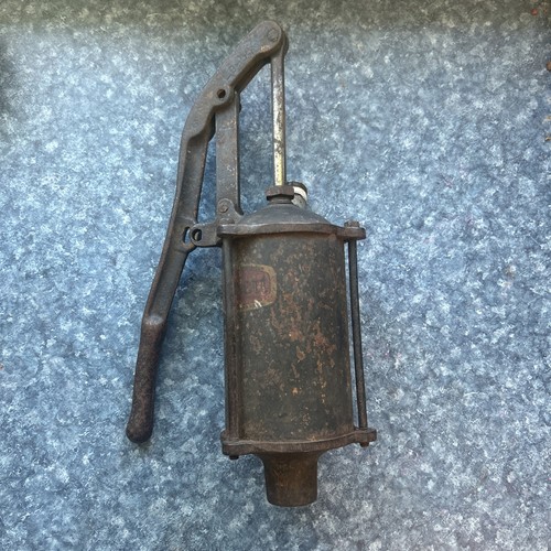 Bennett hand crank oil pump - bennett,