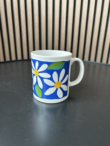 Vintage staffordshire daisy - vintage,