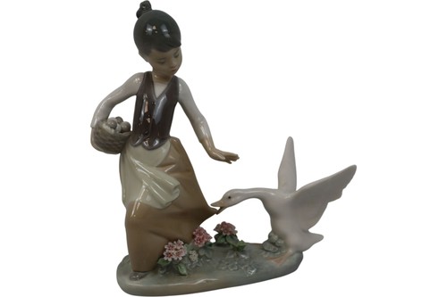Lladro aggressive goose - lladro,