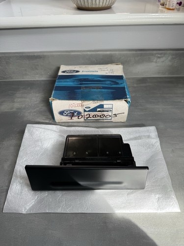 Ford mondeo mk1 ashtray - ford,