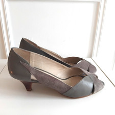 Vintage style Grey suede real