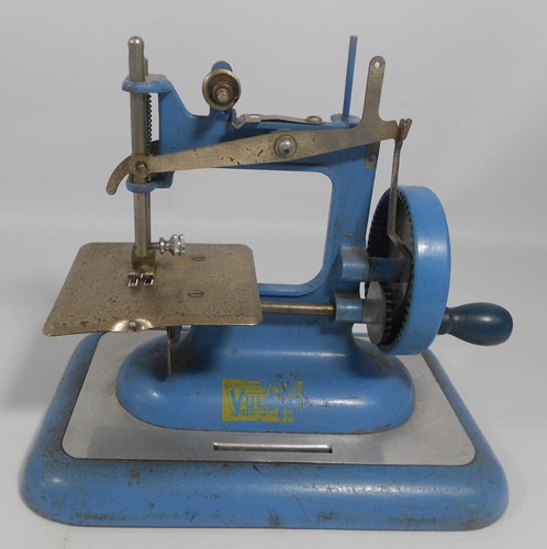 Vintage vulcan small toy - vulcan, small/toy