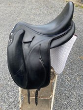 Devoucoux Makila Lab dressage saddle 18inch medium fit 