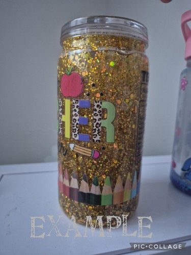Snow globe effect - snow, globes