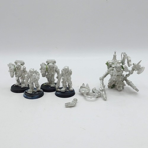 Warhammer 40k space marine - 40k:,
