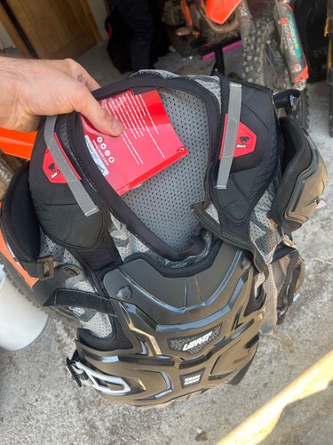 Leatt body protector