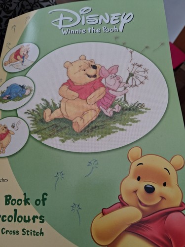 Disney winnie the pooh book - winnie,