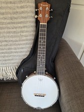 Kmise 4-String Banjo Ukelele