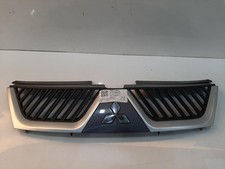2009 MITSUBISHI OUTLANDER 5 Door SUV Front Centre Pair Grille Grill