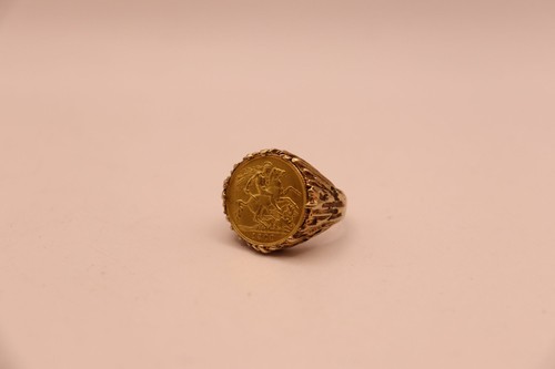 22ct gold half sovereign - gold,