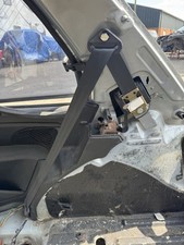 Saxo 106 Pair Of Rear Seat Belts With Hardware