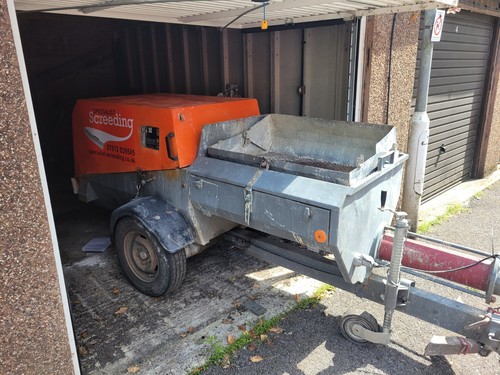 Liquid screed pump - screed,