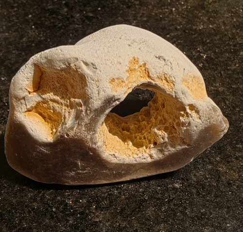Rugged flint hag stone - rugged, /