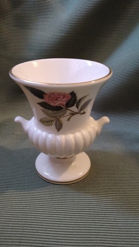 Wedgewood hathaway rose small - hathaway,