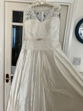 Satin And Lace Ivory wedding