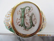 ANTIQUE PORCELAIN NAPKIN RING , LETTER "L" , FRENCH  , 6 CM 2 MM ACROSS, GREEN