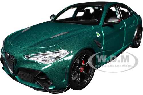 Alfa romeo giulia - alfa, green